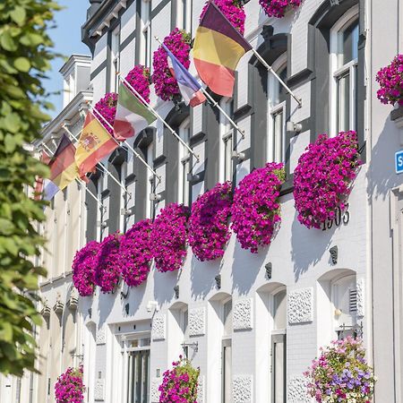 Hotel Old Dutch بيرخن أوب زوم المظهر الخارجي الصورة
